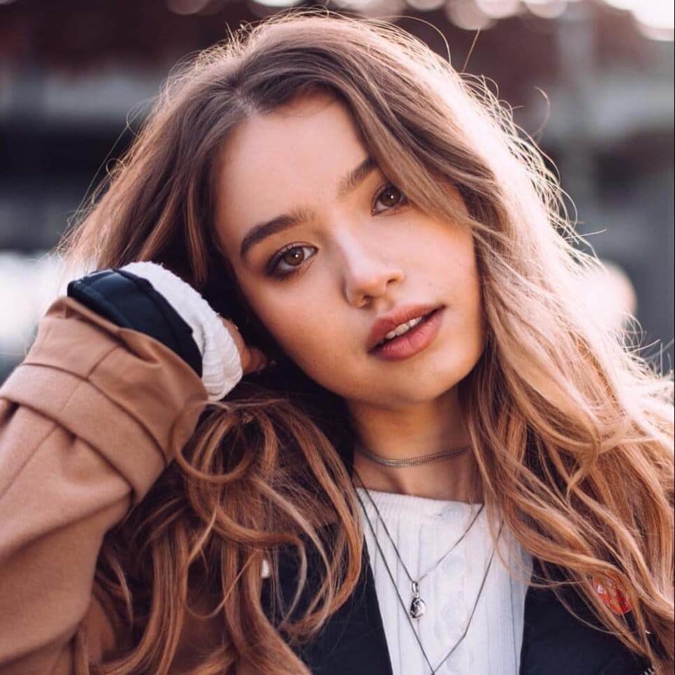 Emilija Baranac: The Rising Star Who Captured Hearts on Screen Emilija Baranac: The Rising Star Who Captured Hearts on Screen